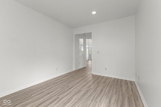 Building Photo - 13711 Alvernon Pl
