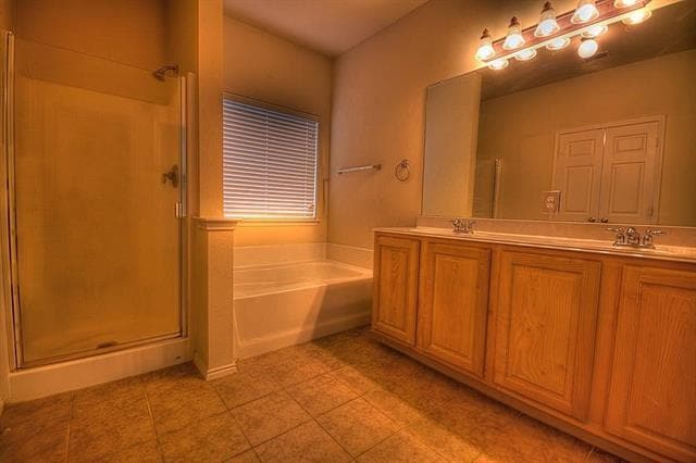 Building Photo - 831 Lake Forest Trl