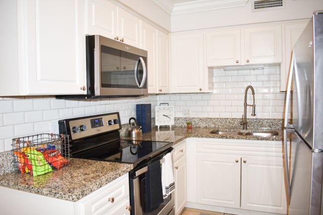 Building Photo - 3215 W Swann Ave