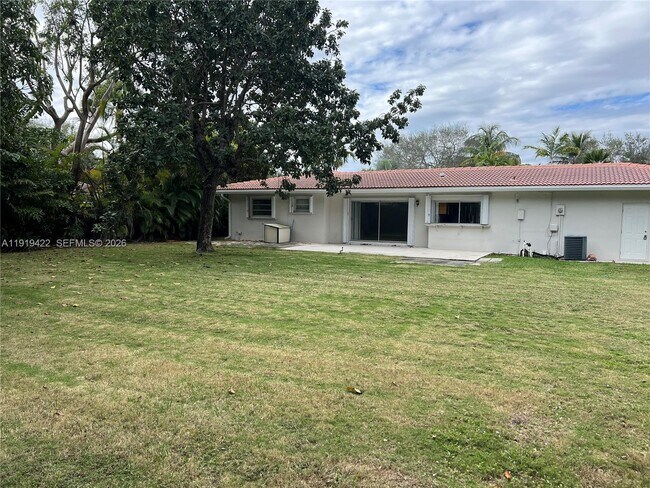 Building Photo - 16425 SW 75th Ave