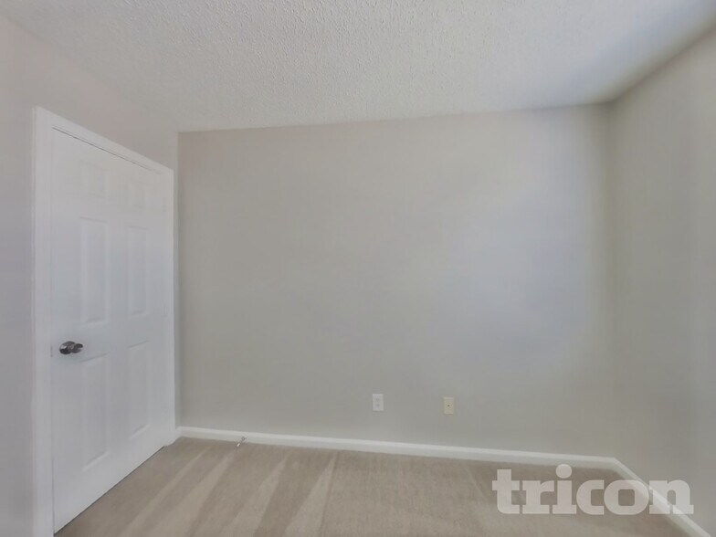 Building Photo - 12878 Dunns View Dr