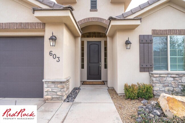 Building Photo - 603 Balancing Rock Dr