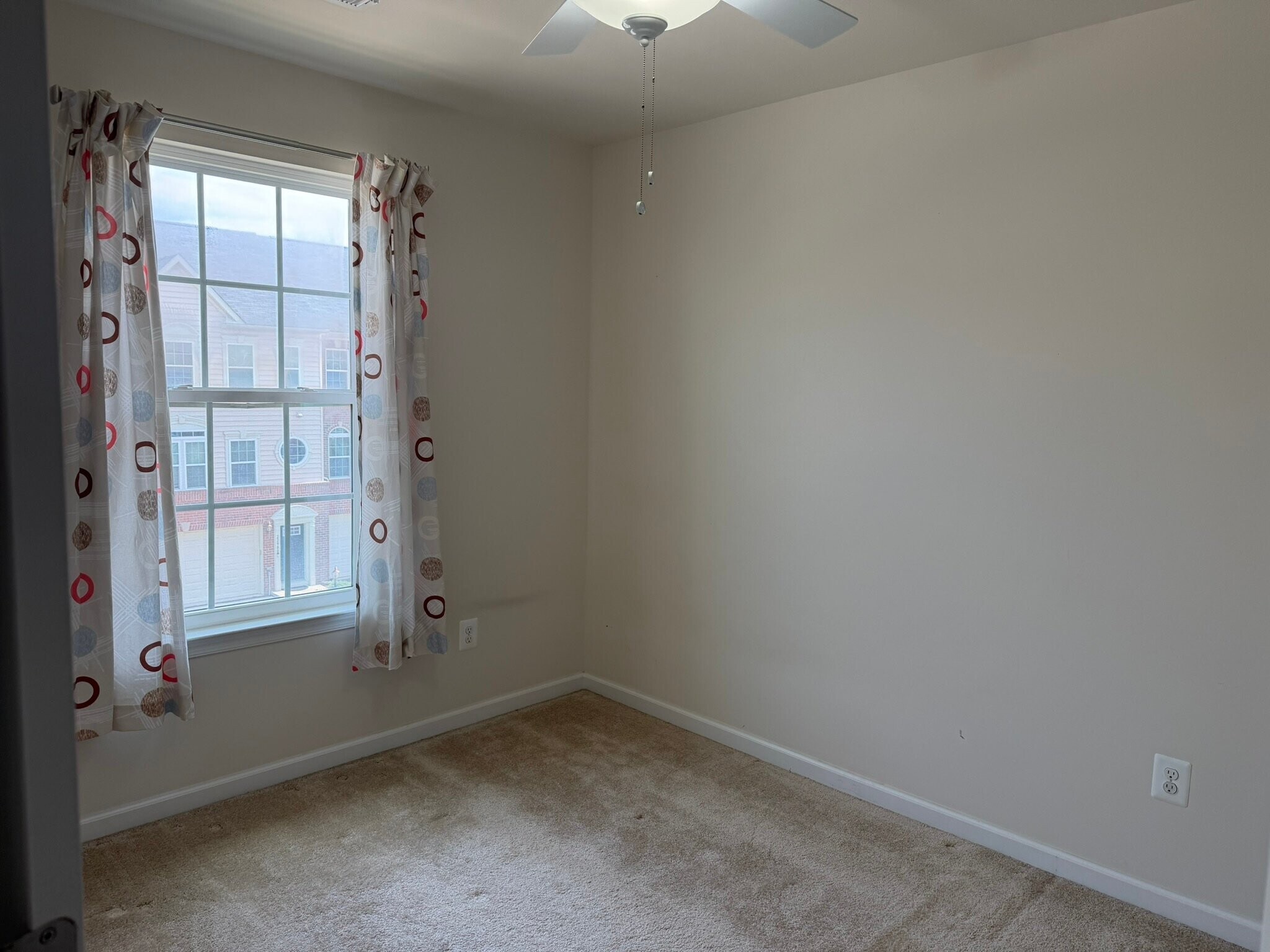 Building Photo - 22899 Chestnut Oak Terrace