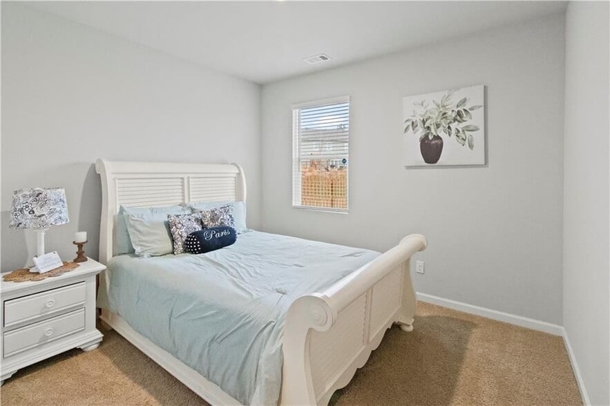 Building Photo - 6755 Scarlet Oak Way
