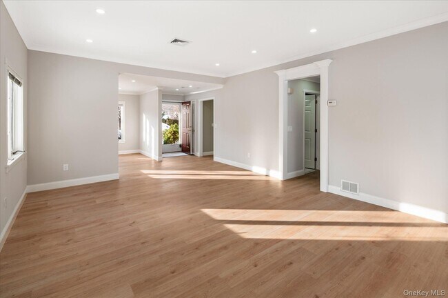 Building Photo - 785 Heritage Hills