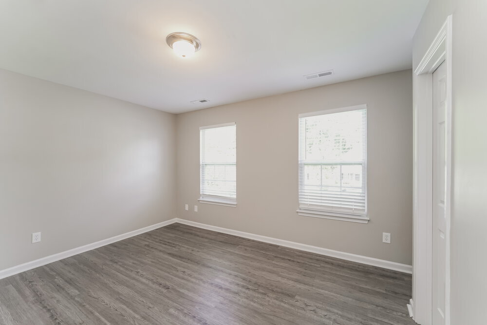 Building Photo - 1227 Pinehaven Ct