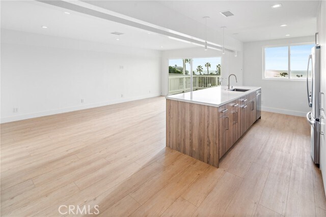 Building Photo - 400 Loma Terrace