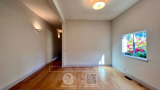 Building Photo - Spacious 2 bedroom with large storage room...