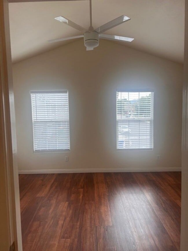 Building Photo - Move-In Ready Home in a Desirable Buellton Neighborhood