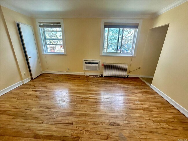 Primary Photo - 75-22 255th St