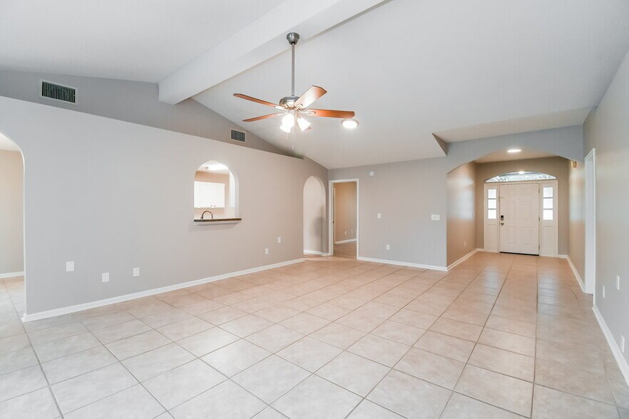 Building Photo - 401 Baybrook Dr