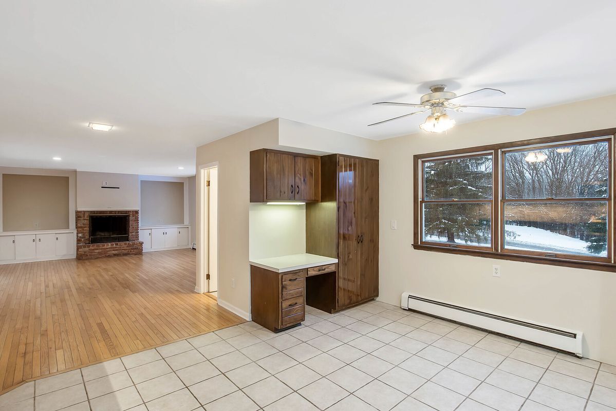 Building Photo - 4489 Pompey Center Rd