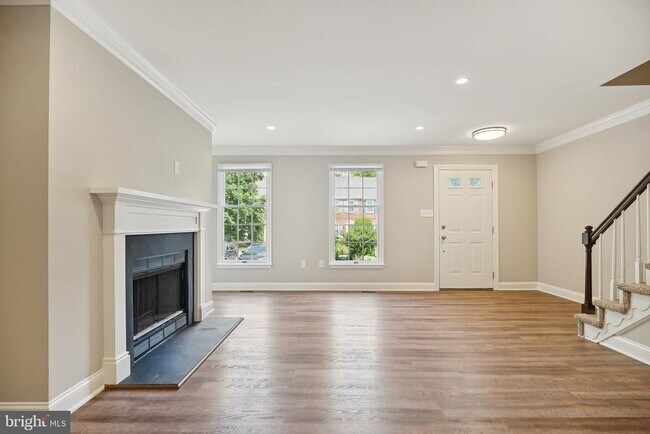 Building Photo - 5400 Wissahickon Ave