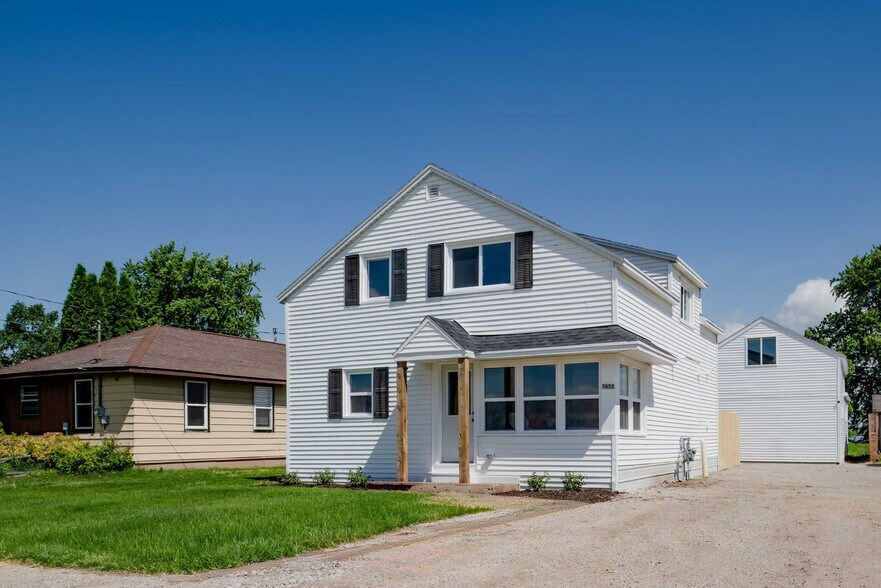 Building Photo - 5652 W Reighmoor Rd