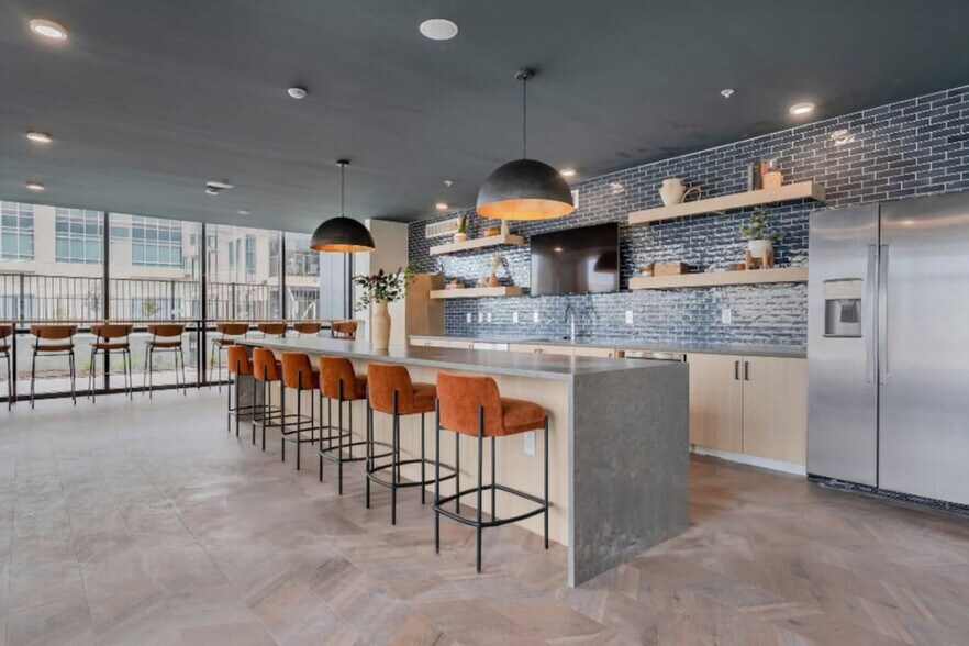 Building Photo - 421 N Pennsylvania St