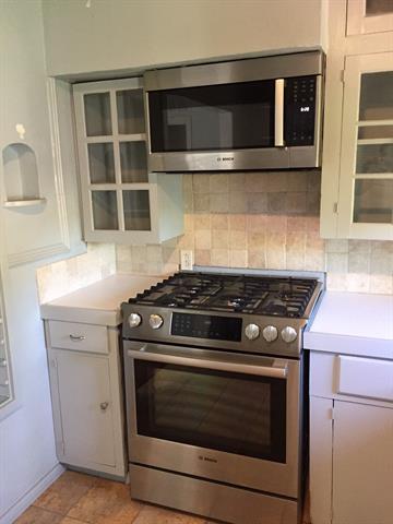 Building Photo - 5811 Palm Ln