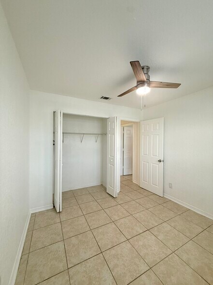 Building Photo - 436 Auburn Dr