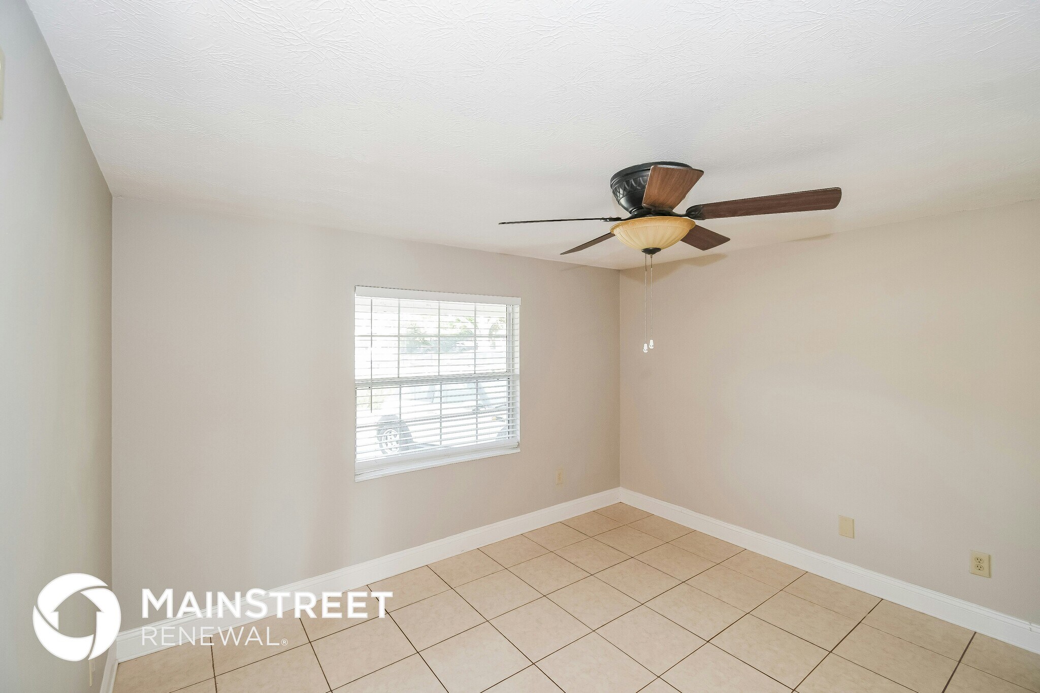 Building Photo - 2130 Liscard Rd W