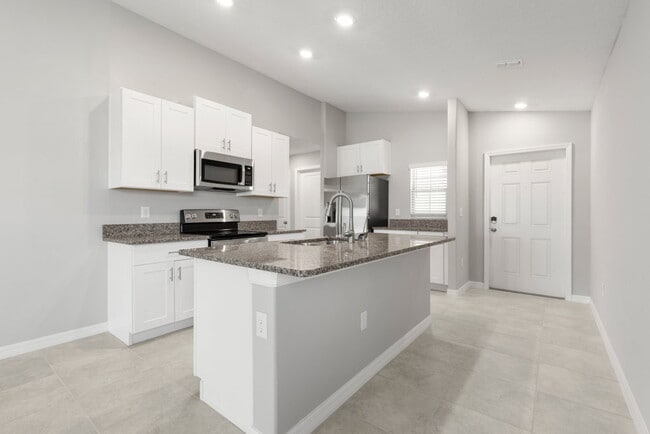Building Photo - LIKE NEW Home for Rent in Cypress Mill!