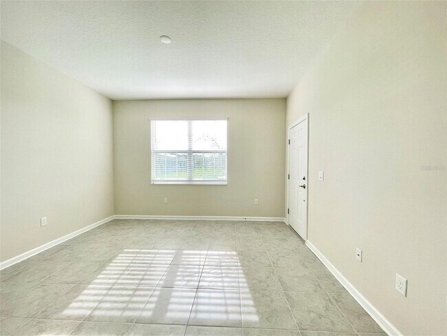 Building Photo - Sawgrass Bay 4 Bedrooms 3 Bathrooms for rent
