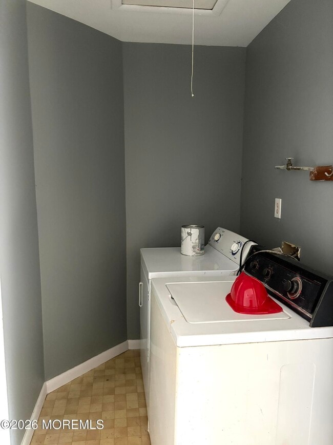 Building Photo - 65 N Indian Valley Ct