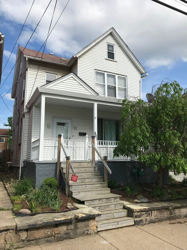 Building Photo - 501 Penn St