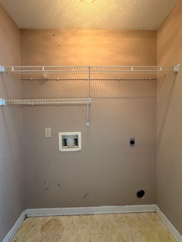 Building Photo - 229 Stonewood Dr