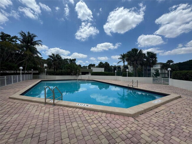 Building Photo - 4215 N University Dr