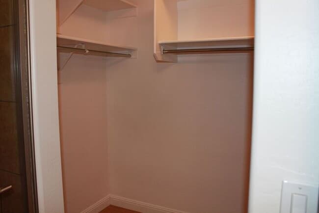 Building Photo - Adorable 3 Bedroom in Pecan Creek South