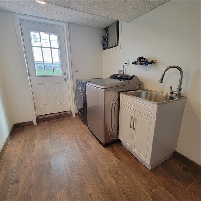 Building Photo - 47 Crimson Bramble Rd