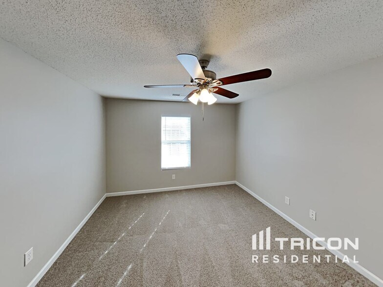 Building Photo - 314 Stone Meadow Dr