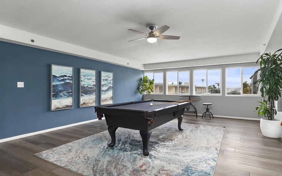 Building Photo - 1021 Scott St