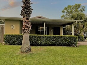 Building Photo - 3116 S Bumby Ave