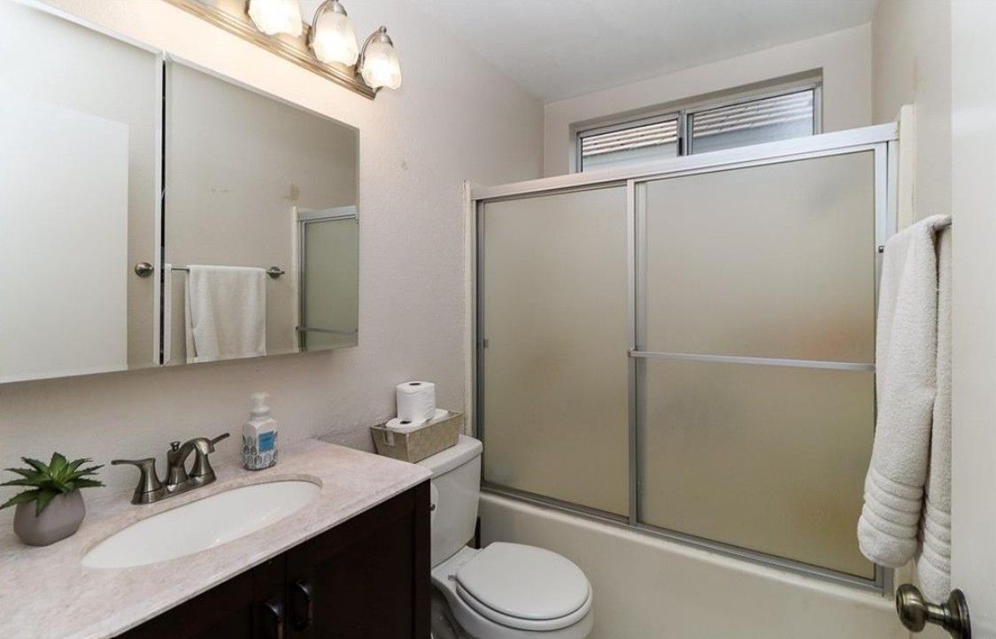 Building Photo - 7408 Belpine Pl