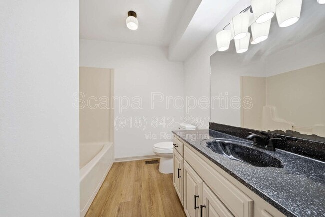 Building Photo - 11648 N 104th E Ave