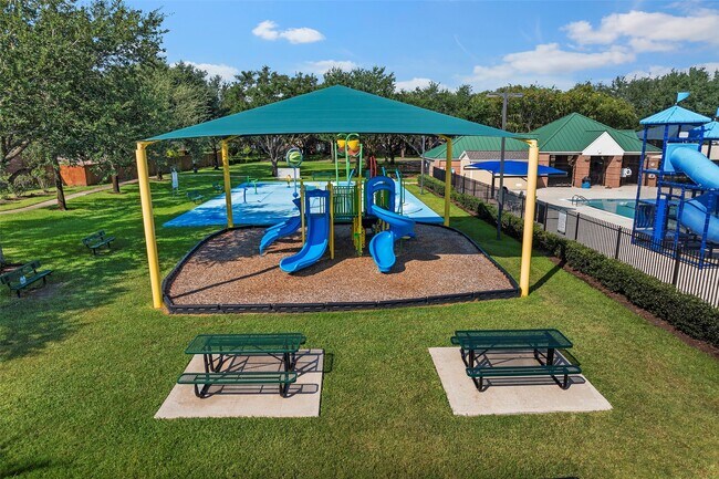 Building Photo - 2123 Enchanted Park Ln