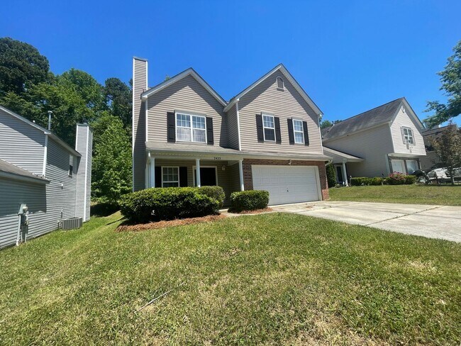 Building Photo - Come take a look at the gorgeous newly renovated 4 bedroom, 2.5 bath, 2 car garage home located i...