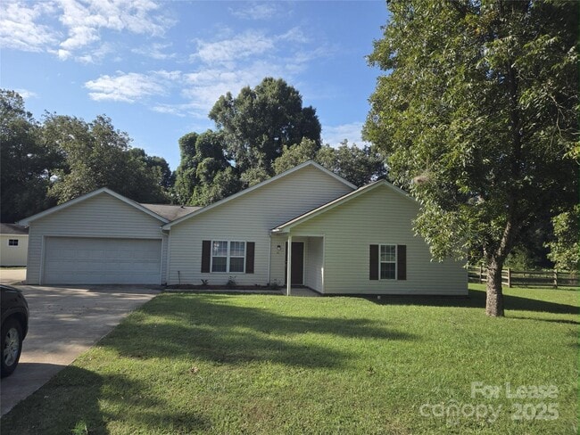 Primary Photo - 109 Clodfelter Rd