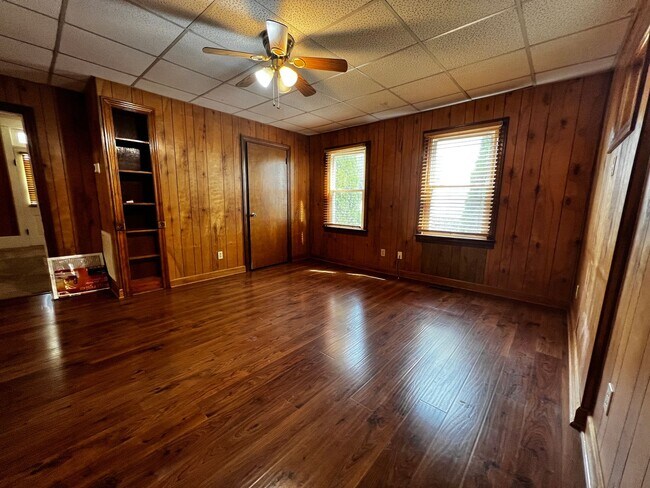 Building Photo - Church219