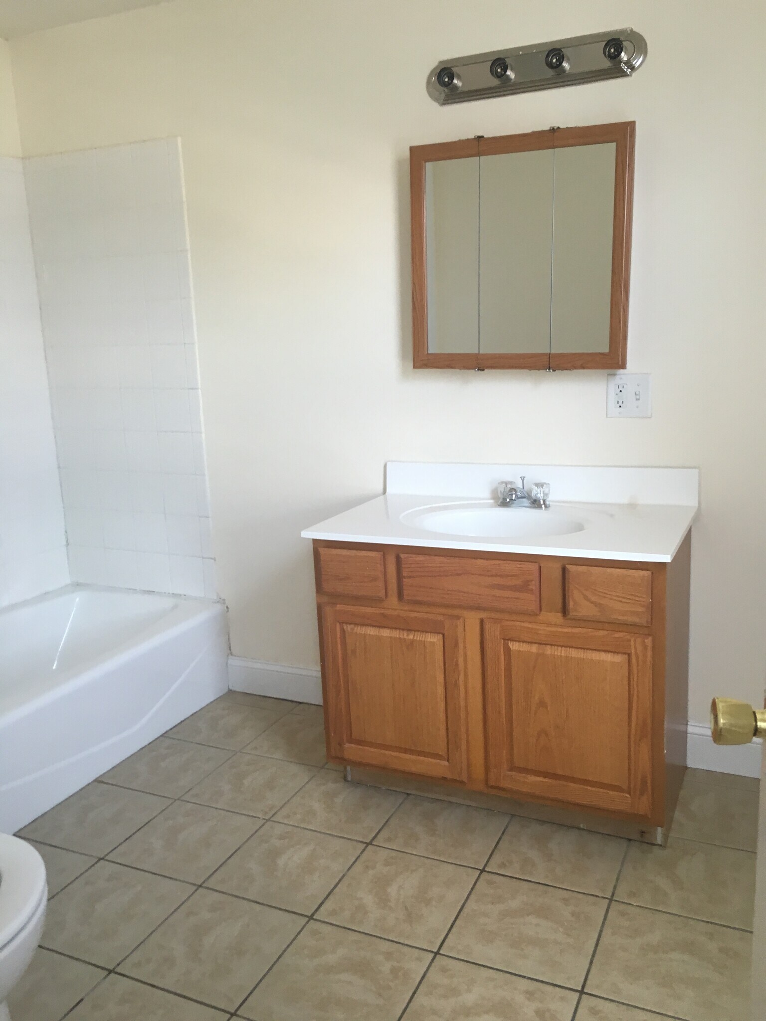 Building Photo - 27-29 Bowers Street