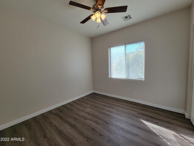 Building Photo - 6335 S Roanoke St