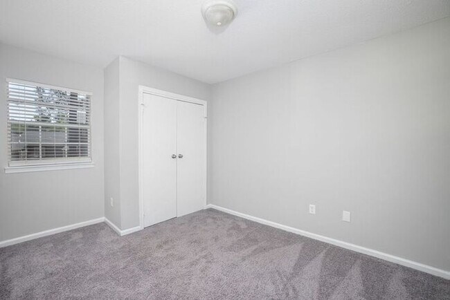 Building Photo - 9309 Sprinkle Ln