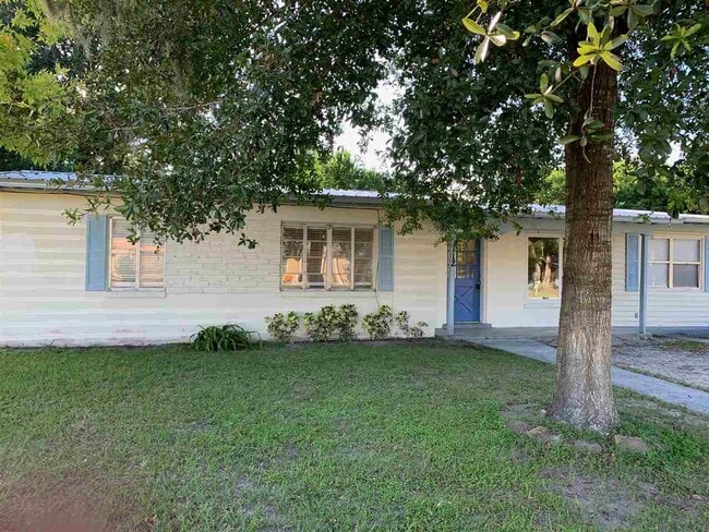 Primary Photo - 112 Hibiscus St