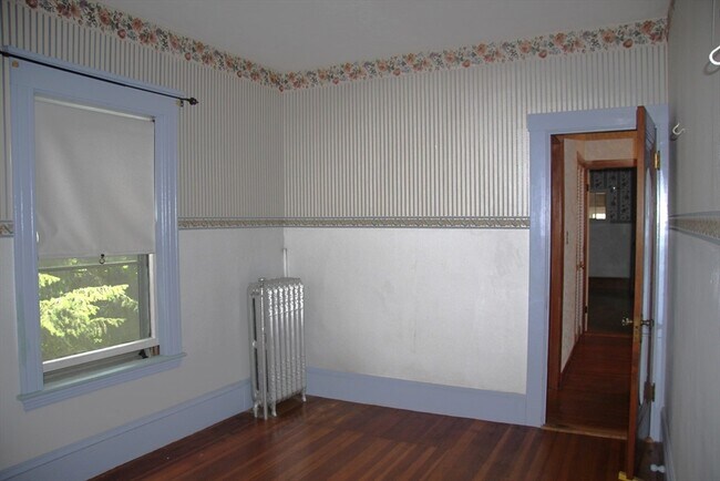 Building Photo - 14 Reed St