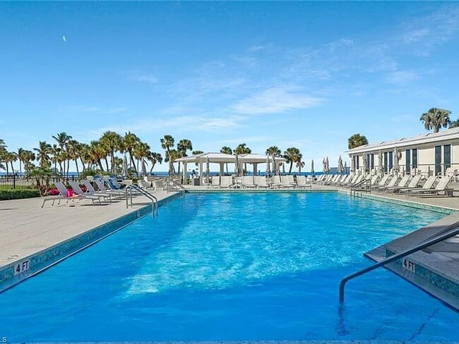 Building Photo - Rare 18th-Floor 3 bed, 3 bath Beachfront Condo at The Savoy!