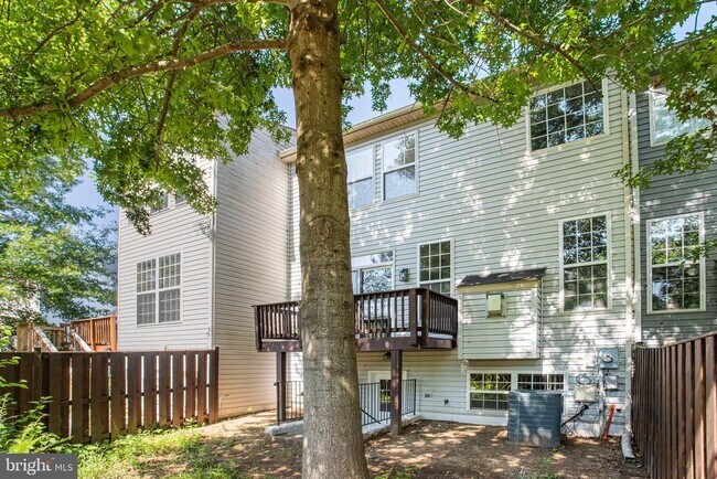 Building Photo - 15519 Exmore Ct