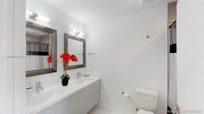 Building Photo - 1503 N 17th Ave