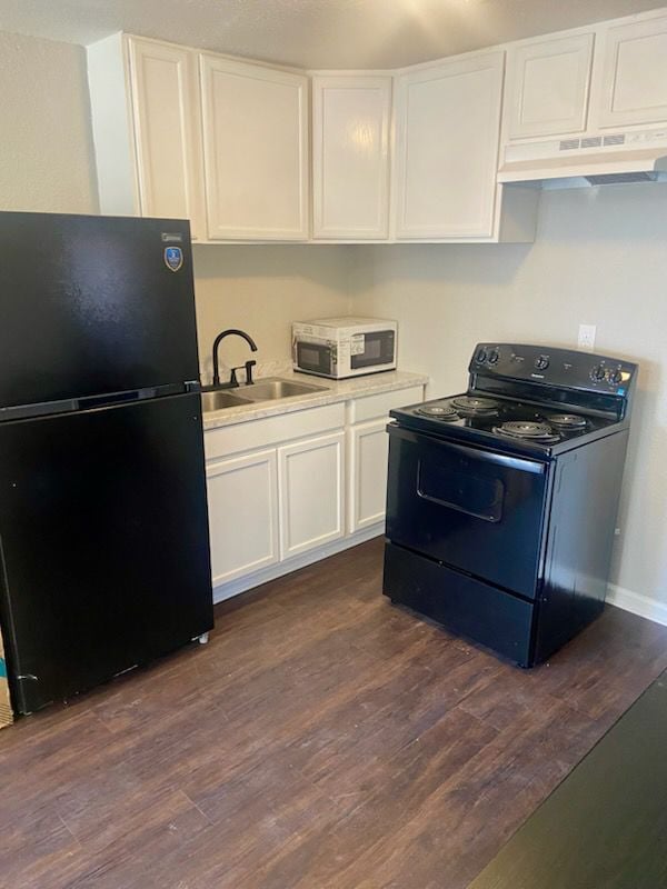 Building Photo - 1624 Stewart St