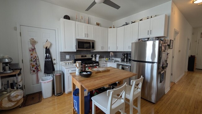 Building Photo - 2322 W Rice St