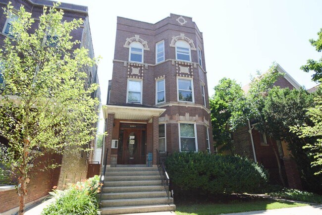 Primary Photo - 2225 W Walton St